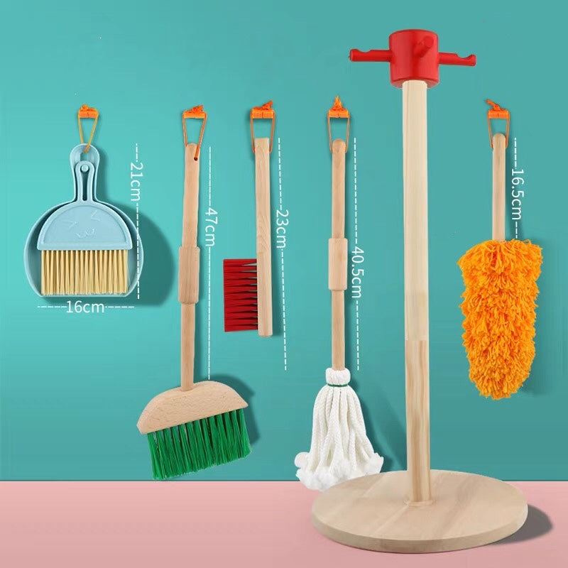 Little Helper Wooden Cleaning Set